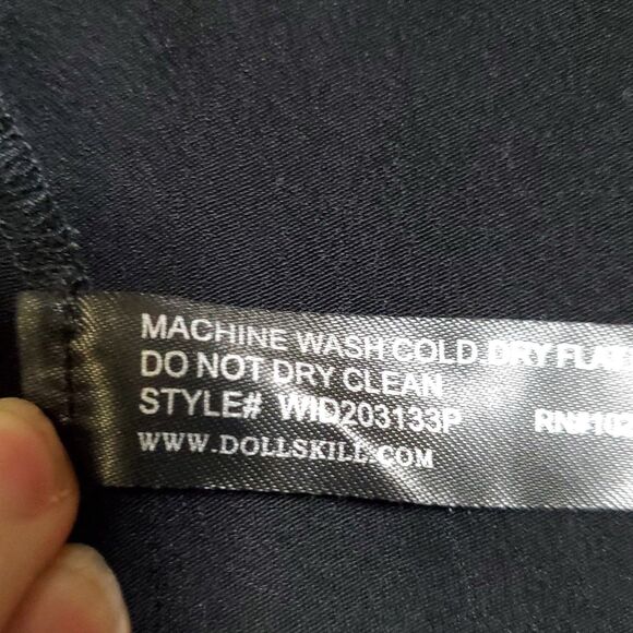 Dolls Kill Widow Gothic Maxi Skirt Size 1X Plus Gauzy Lace Up High Slit Womens - Picture 11 of 11